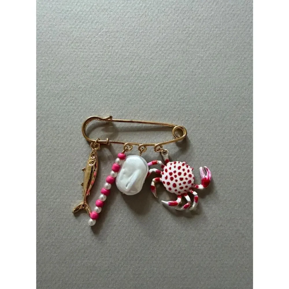 Gold Charm Safety Pin Brooch A1888